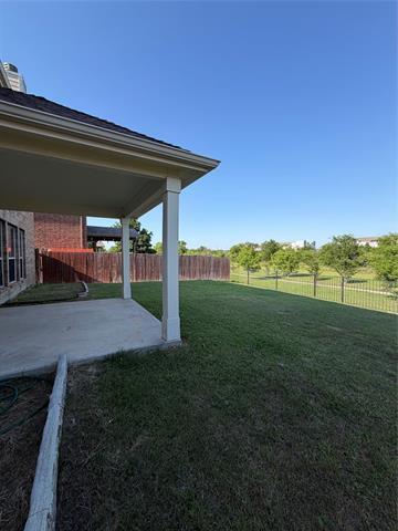 Building Photo - 9004 Brook Hill Ln