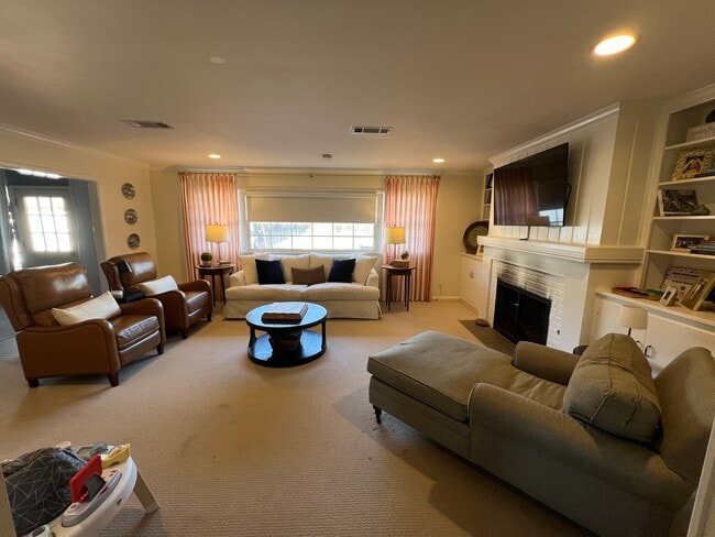 Building Photo - 2204 Boyd Ave