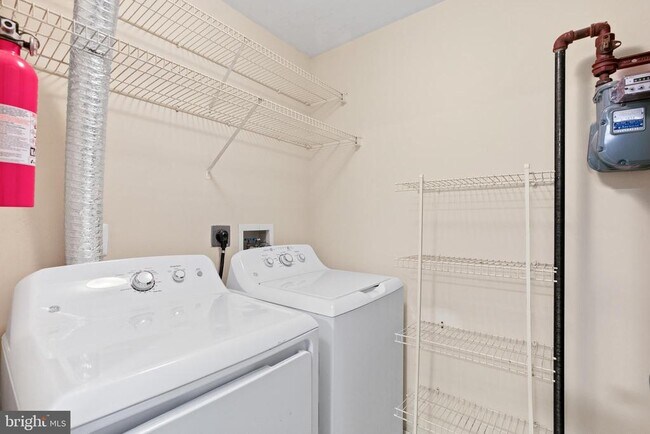 Building Photo - 7516 Snowpea Ct