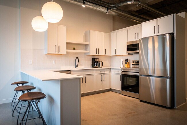 Building Photo - 1111 3rd Ave S