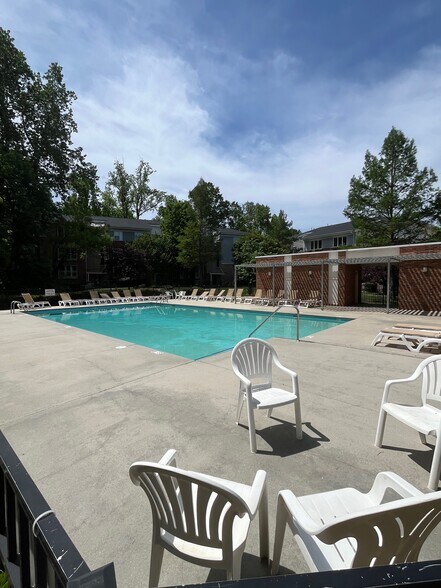 Primary Photo - 507 Donatello Ave