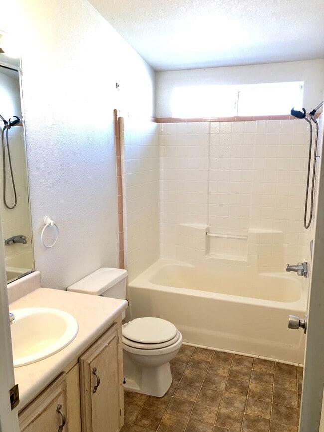 Building Photo - Double Wide on a Double Lot w/detached Gar...