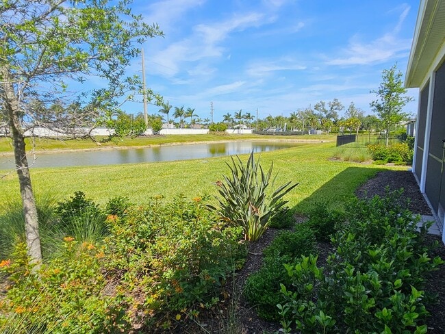 Building Photo - New Construction Seasonal Short-Term 3 Bedroom 2 Bathroom with a Bonus Room in Legacy Groves!