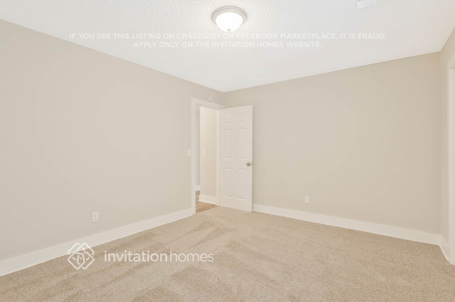 Building Photo - 4648 N Landing Dr