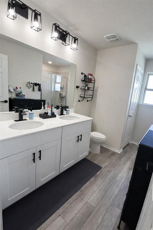 Building Photo - 104 Hellfighters Wy