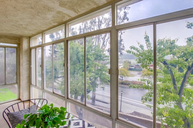 Building Photo - 1059 Arbor Ln