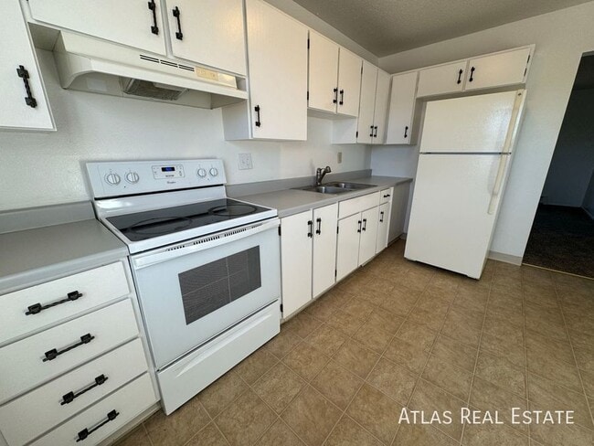 Building Photo - 4206 Forest Hill Ct