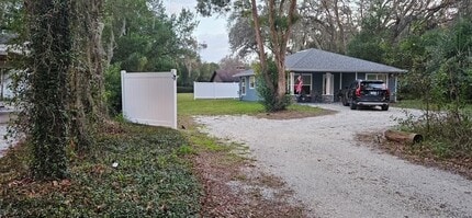 Building Photo - 7010 Jones Rd