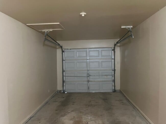 Building Photo - 7026 Silver Canyon