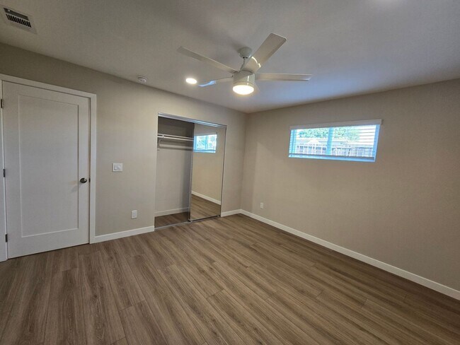 Building Photo - Newly Renovated House!! (Lease out, pendin...