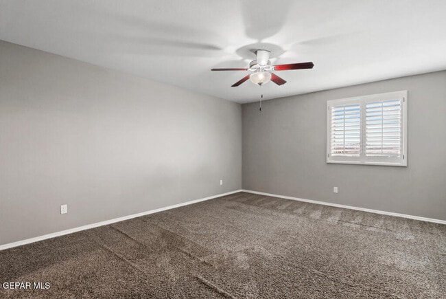 Building Photo - 497 Denim St