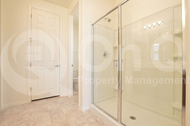 Building Photo - 816 S Strahan Pl