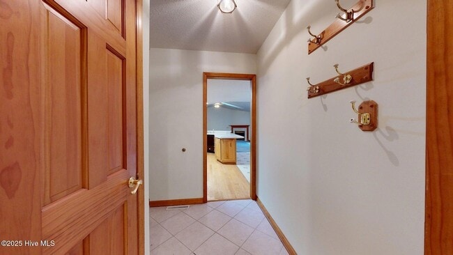 Building Photo - 1236 Rays Bridge Rd