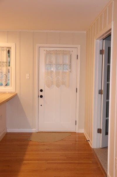 Building Photo - 300 Caroline St