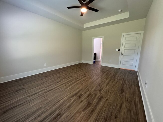 Building Photo - 154 Fernhill Dr NW