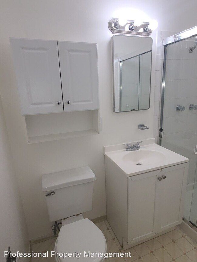 Building Photo - 3 br, 2 bath House - 5917 Clement Ave