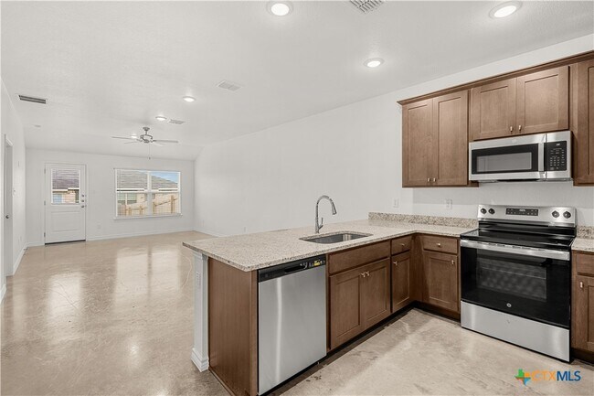 Building Photo - 1226 Concord Dr