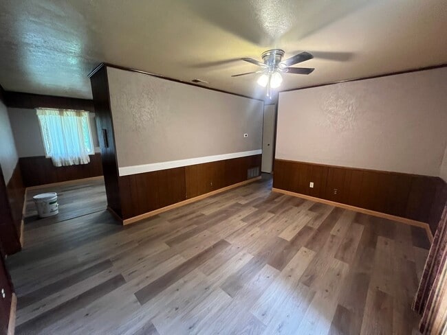 Building Photo - 1937 Edgewood St