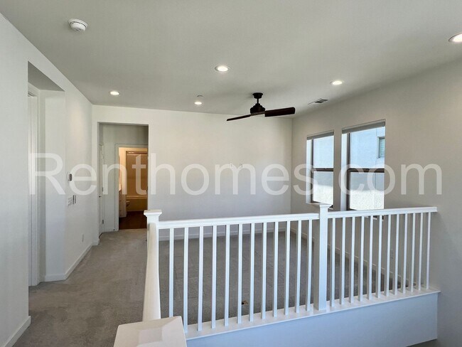 Building Photo - 15113 Lincoln Lp