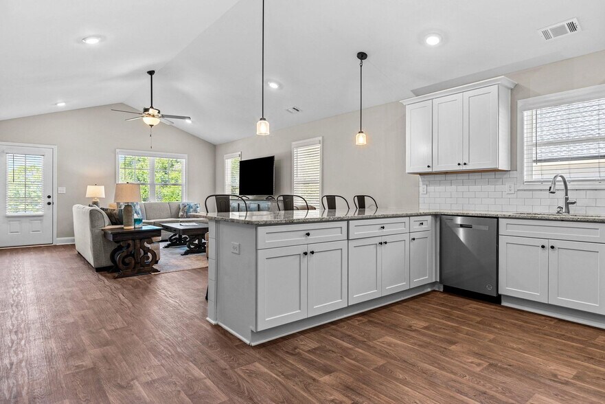 Building Photo - 5486 Mt Olive Rd