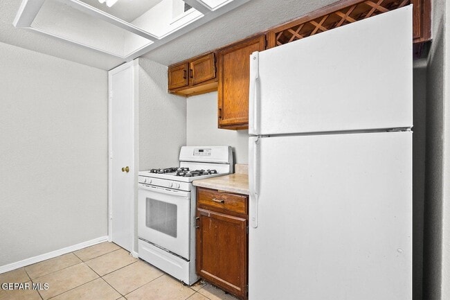 Building Photo - 5224 Roger Maris Dr