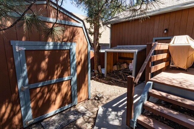 Building Photo - Sugarloaf Cutie