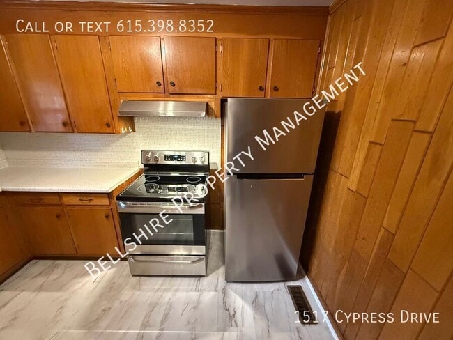 Building Photo - 1517 Cypress Dr