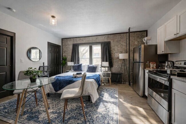 Building Photo - 1927 N Prospect Ave