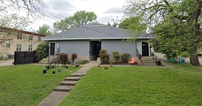 Building Photo - 3304 Tom Green St