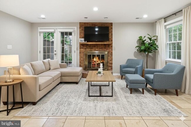 Building Photo - 2292 Idylwood Station Ln