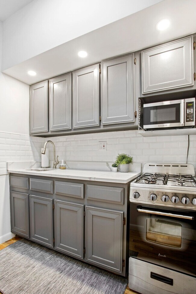 Building Photo - 343 E 118th St