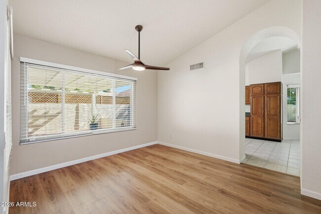 Building Photo - 1365 N Diane Cir