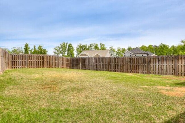 Building Photo - 171 Radcliff Dr