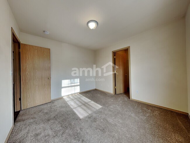Building Photo - 10310 193rd Street Court E