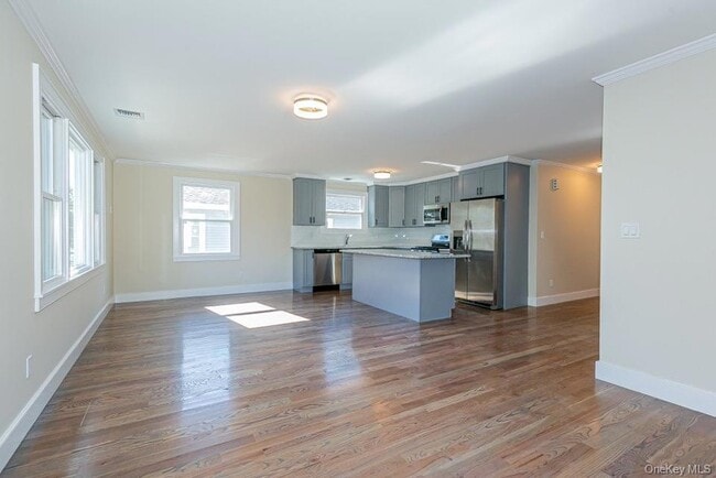 Building Photo - 207 Nassau Blvd