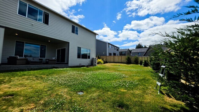Building Photo - 4342 Acacia Ln SE