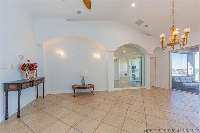 Building Photo - 6112 Santa Margarito Dr
