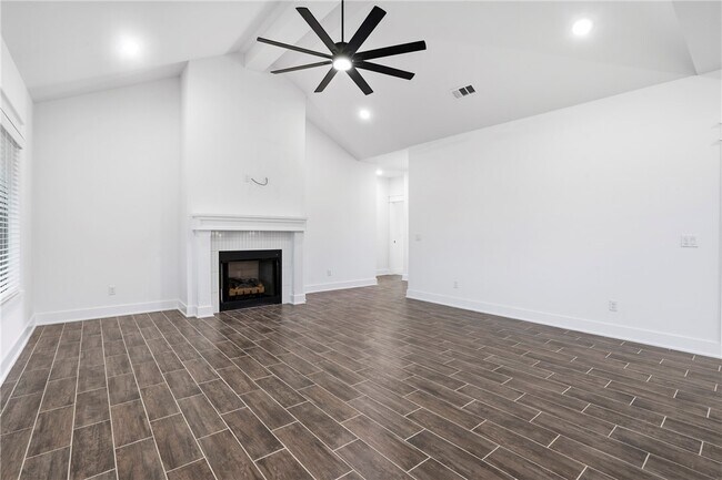 Building Photo - 87 N Banner Ave