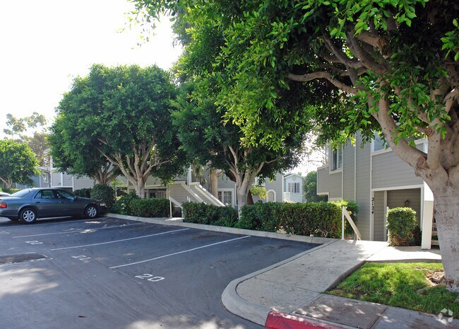 Building Photo - Sandpiper Cove