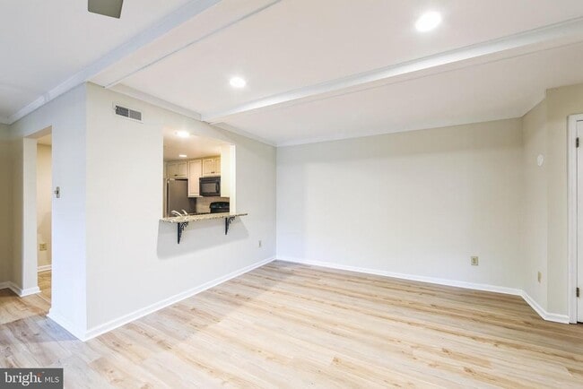 Building Photo - 1804 Mountainview Dr