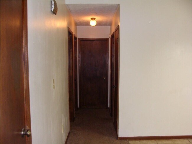 Building Photo - 2331 Newgate Dr