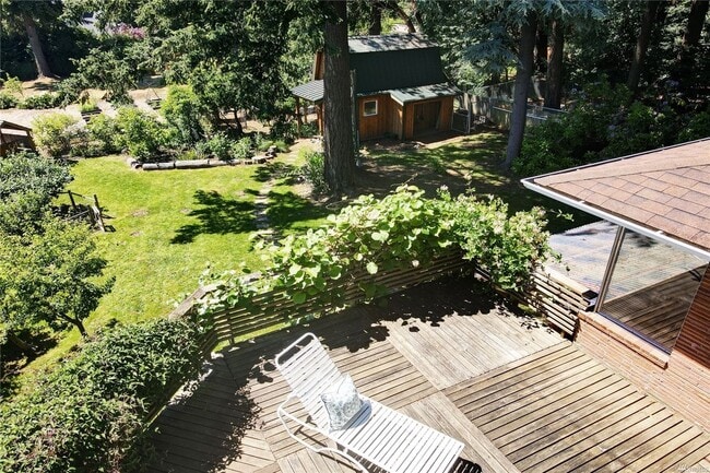 Building Photo - 4Bd/1.75Ba Seattle Home