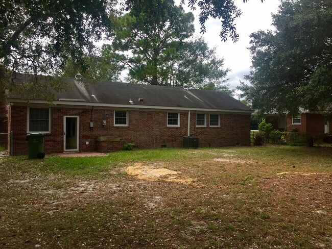 Building Photo - 5321 Ridgewood Heights Dr