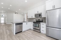 Building Photo - 15130 SW 49th Ct