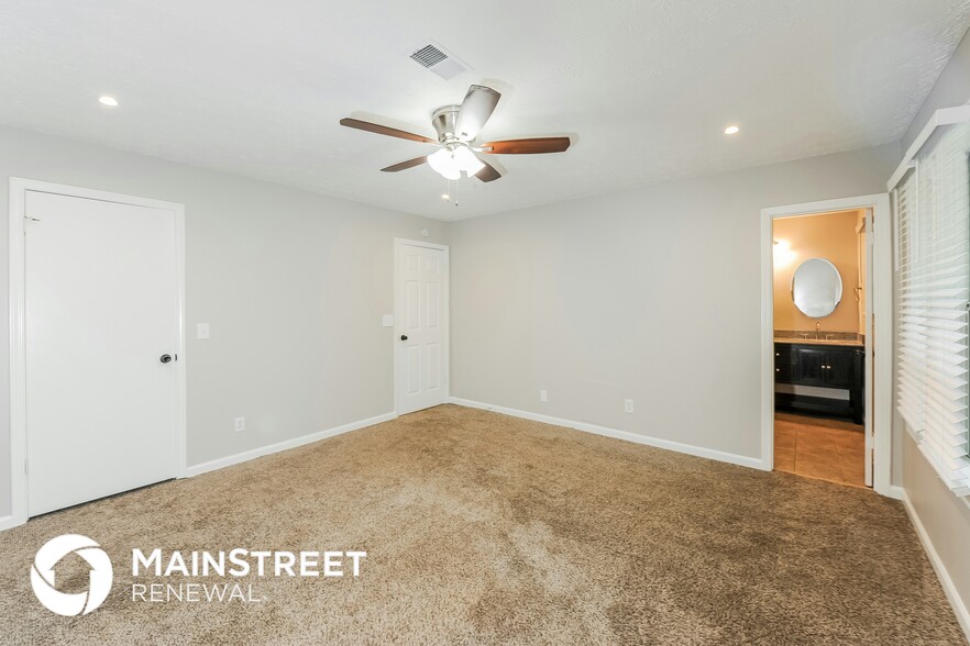 Building Photo - 129 Riverchase Dr
