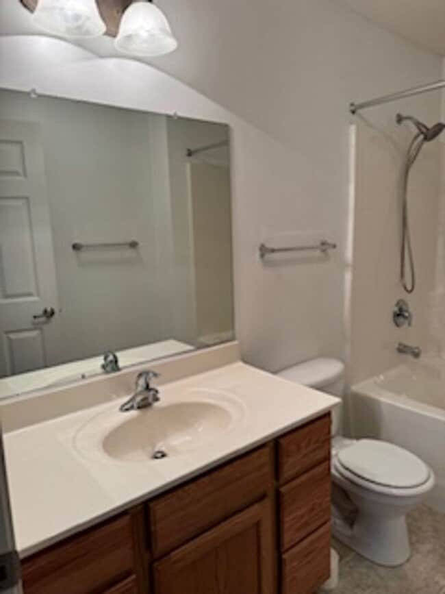 Building Photo - 73 Trimmer Trail