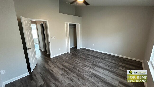 Building Photo - 10 Pointer Ln