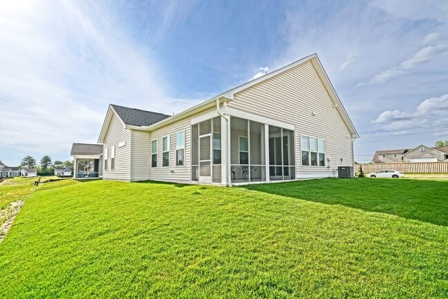 Building Photo - 24487 Robert Andrew Dr
