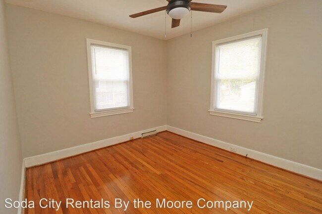 Building Photo - 3 br, 1 bath House - 216 South Holly Street