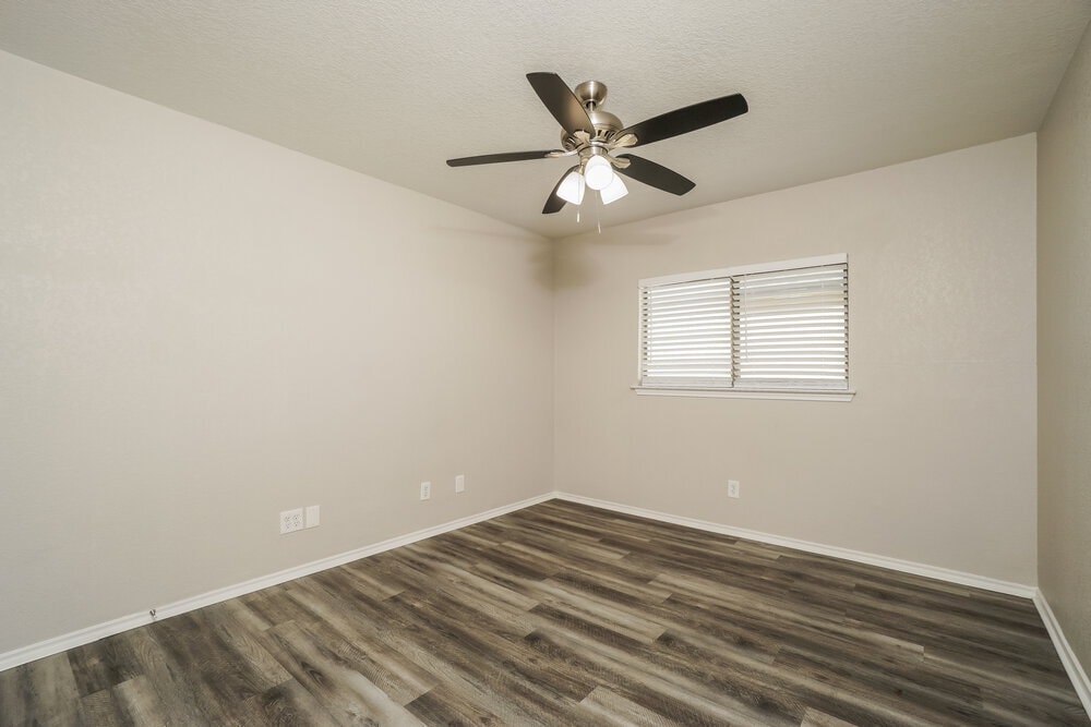 Building Photo - 14430 Bowhill Glen